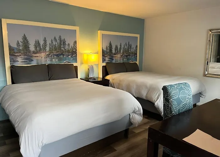 Bluebird Day Inn & Suites